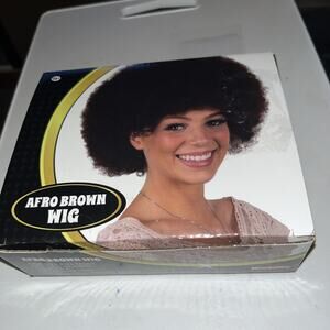 Kangaroo Brown Afro Wig for Women & Men Wig w/Bangs Short Bouncy Fluffy ONE SIZE